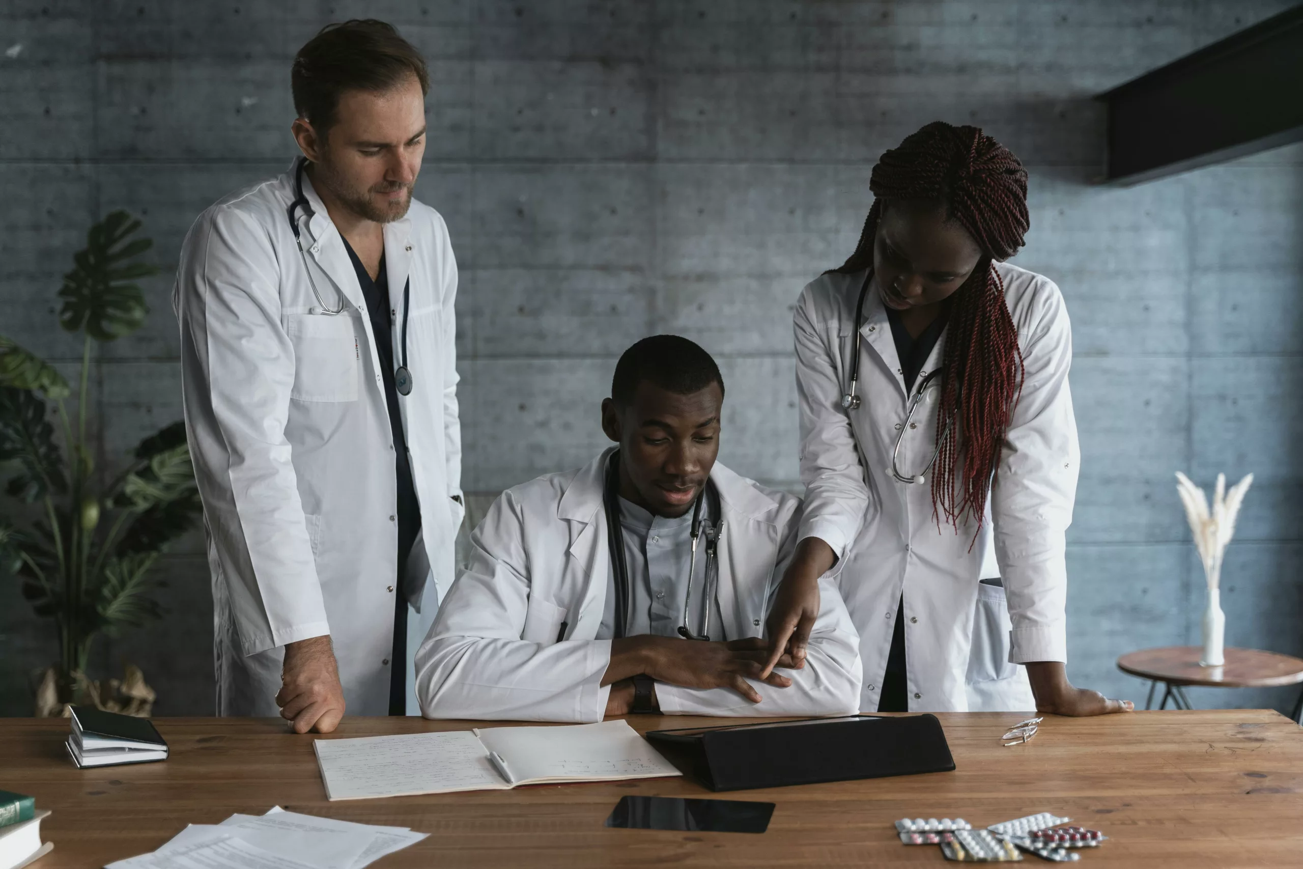 Exercice solo ou exercice en groupe : comment choisir quand on est professionnel de santé ?